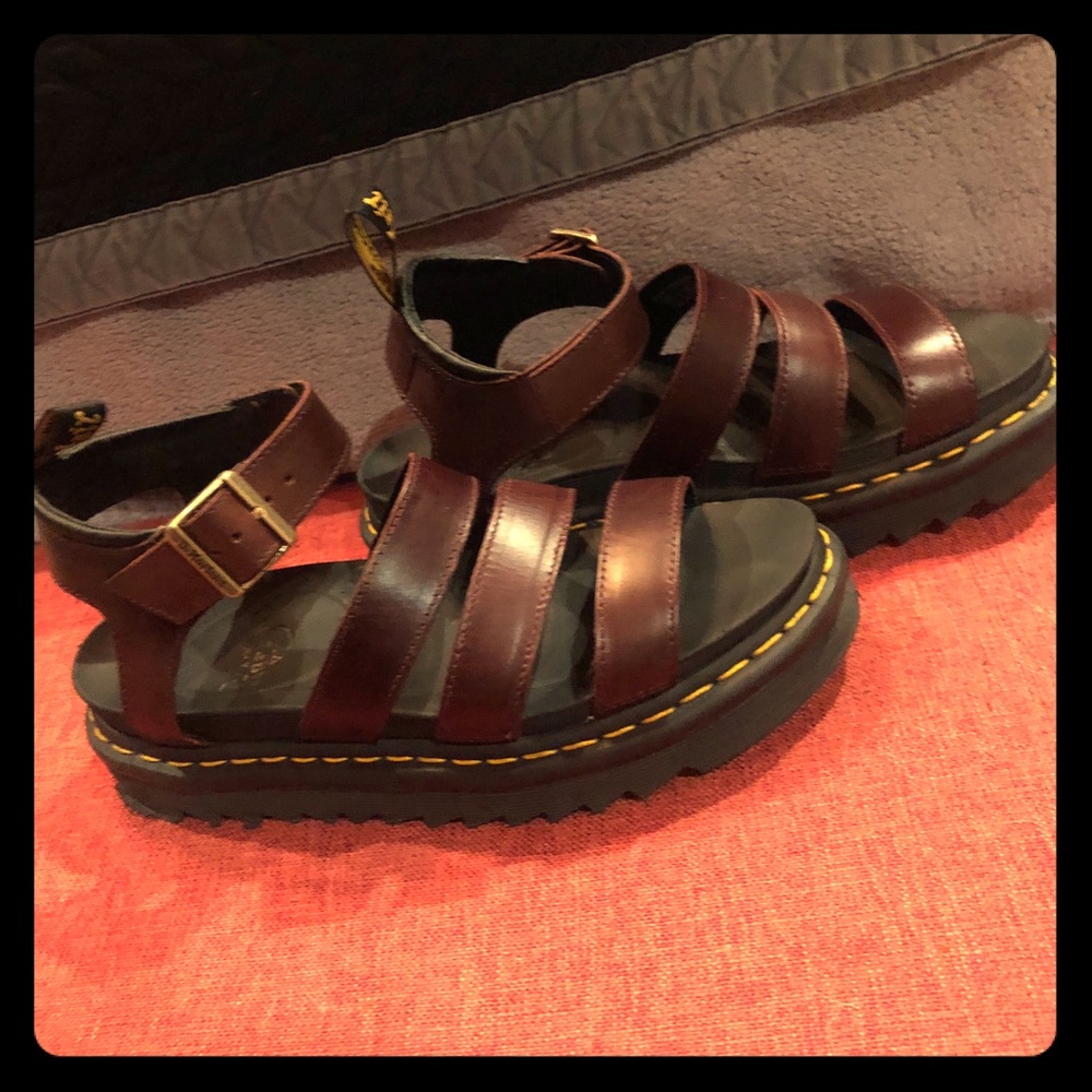 Dr Martens Blaire Sandal. Uk7/usL 9.5.  Burgundy
